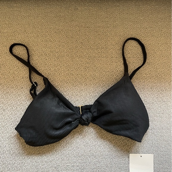 DIPPIN’ DAISY’S ZEN TOP - Picture 3 of 6